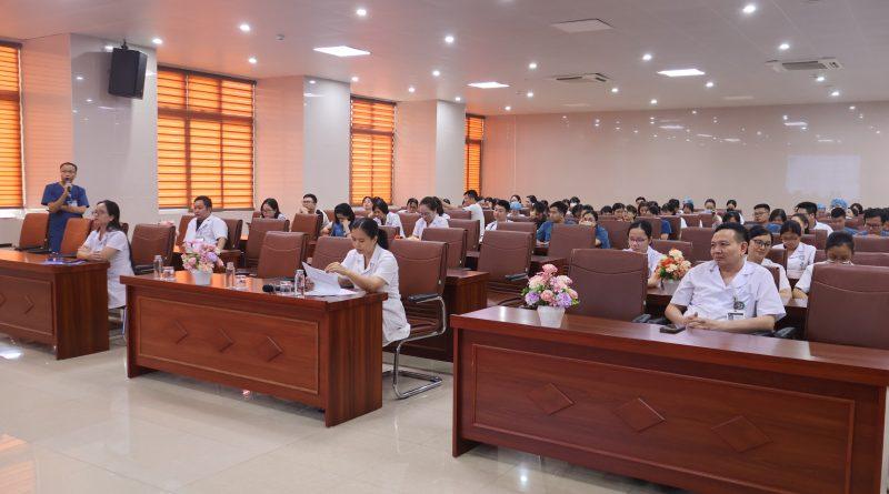 TỔ CHỨC HỘI NGHỊ KHOA HỌC VÀ TẬP HUẤN CẬP NHẬT KIẾN THỨC Y KHOA LIÊN TỤC TẠI KHOA HỒI SỨC TÍCH CỰC – CHỐNG ĐỘC