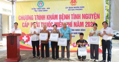 Bệnh viện Sản Nhi tỉnh Ninh Bình “Khám bệnh tình nguyện, cấp thuốc miễn phí” tại xã Gia Phong